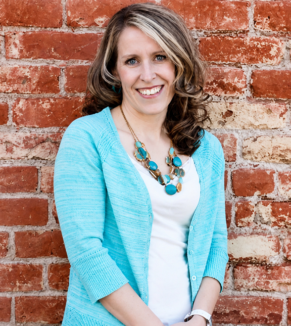 Staff - Ali Booth